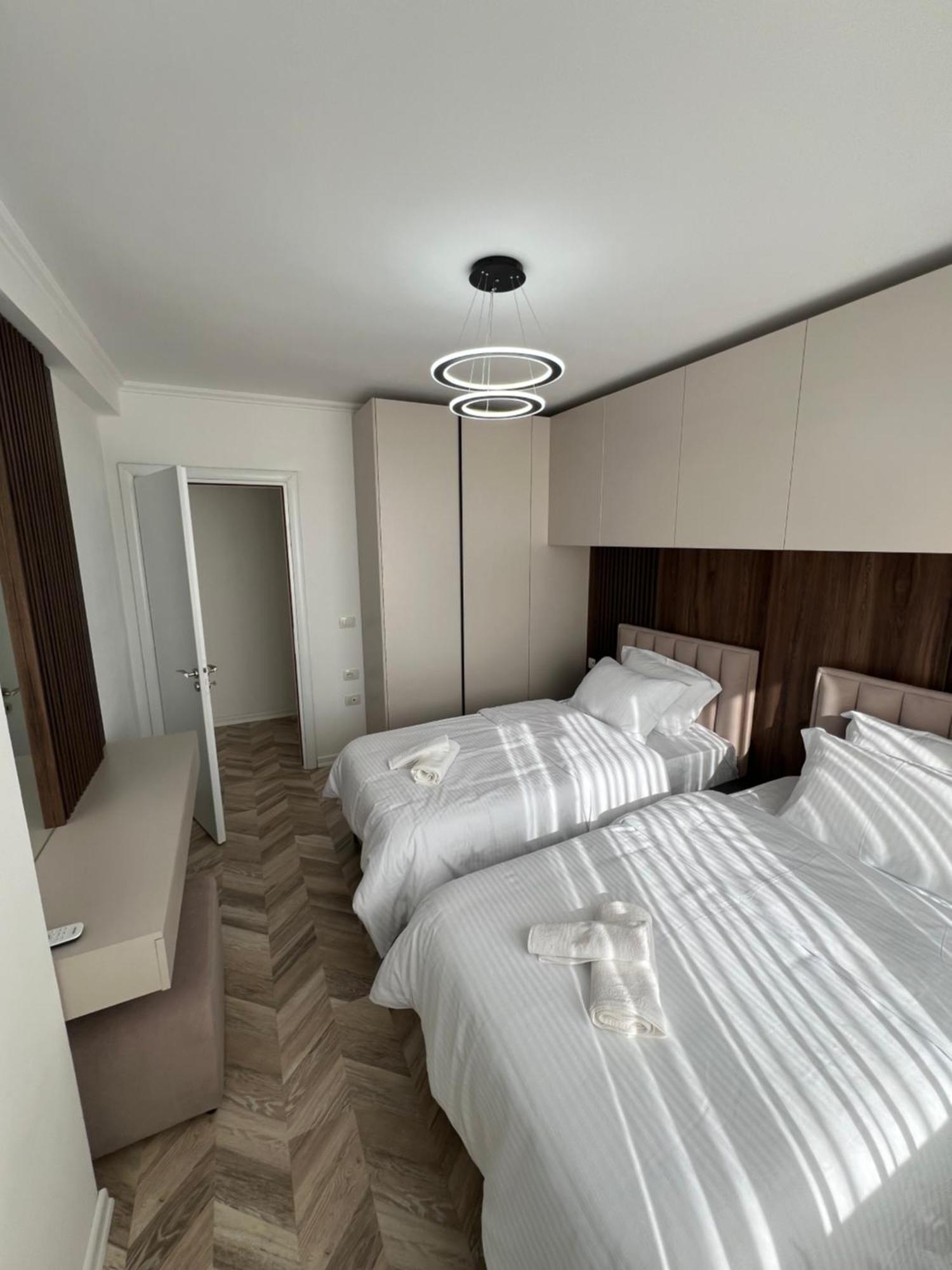 Erlaiden Apartment Shkoder Exterior photo